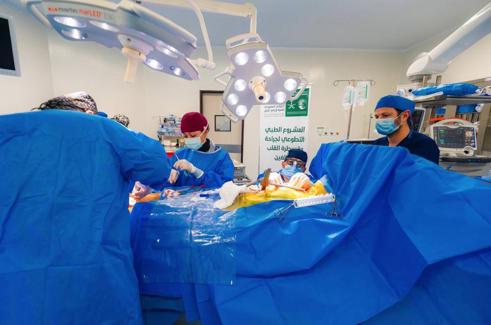 السعودية في اليمن..دعم سخي ومواقف شجاعة السعودية في اليمن..دعم سخي ومواقف شجاعة