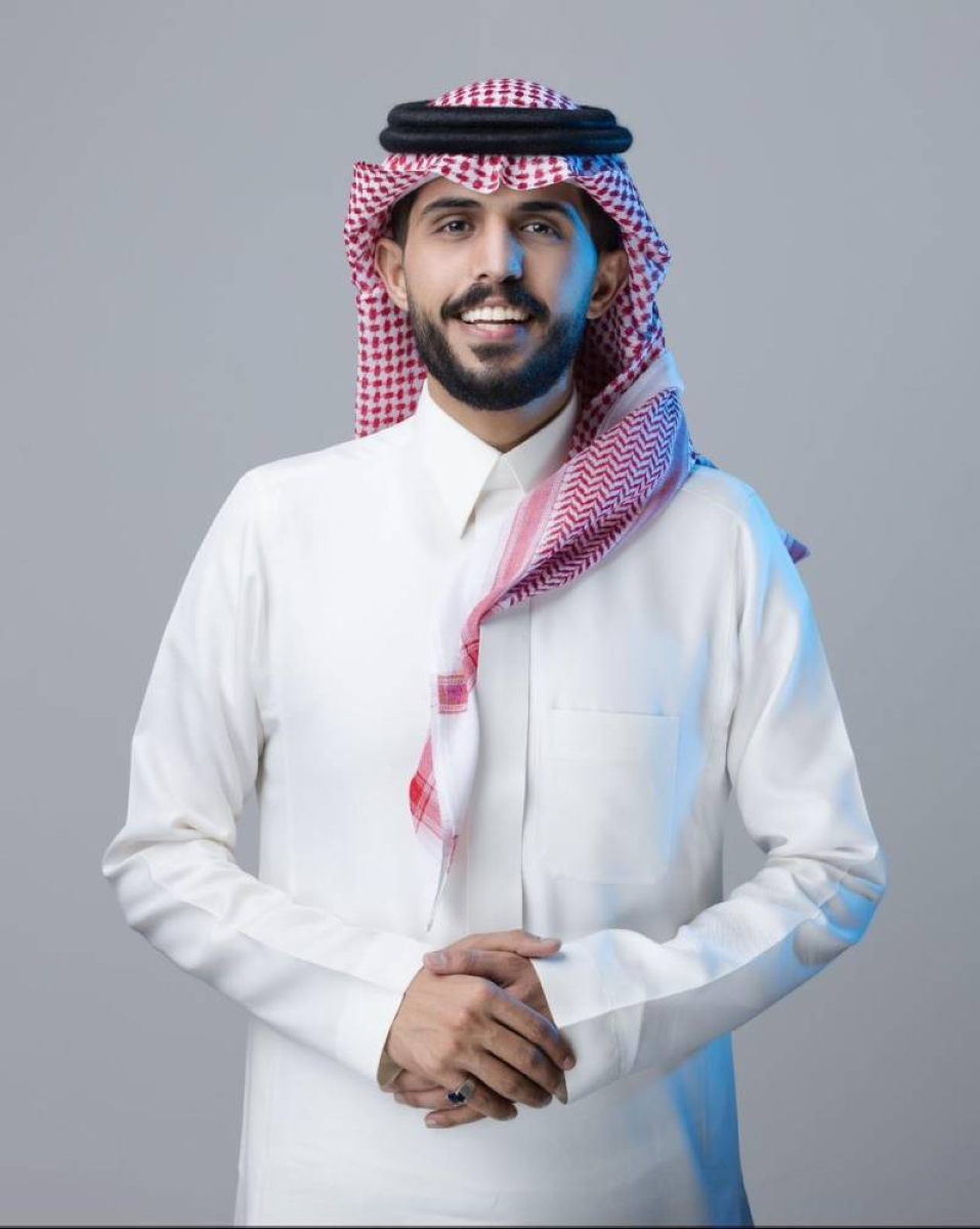 المنشد ابن دخنة لـ «عكاظ»: كثير من المنشدين أساؤوا للإنشاد بهدف الشهرة.. والألبومات«موضة قديمة» المنشد ابن دخنة لـ «عكاظ»: كثير من المنشدين أساؤوا للإنشاد بهدف الشهرة.. والألبومات«موضة قديمة»