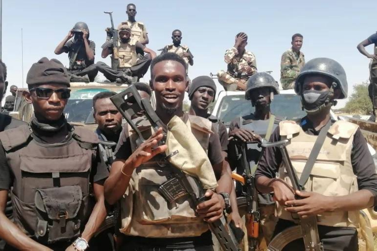 الجيش السوداني يكسر حصار الفاشر ويسقط المساعدات جواً الجيش السوداني يكسر حصار الفاشر ويسقط المساعدات جواً