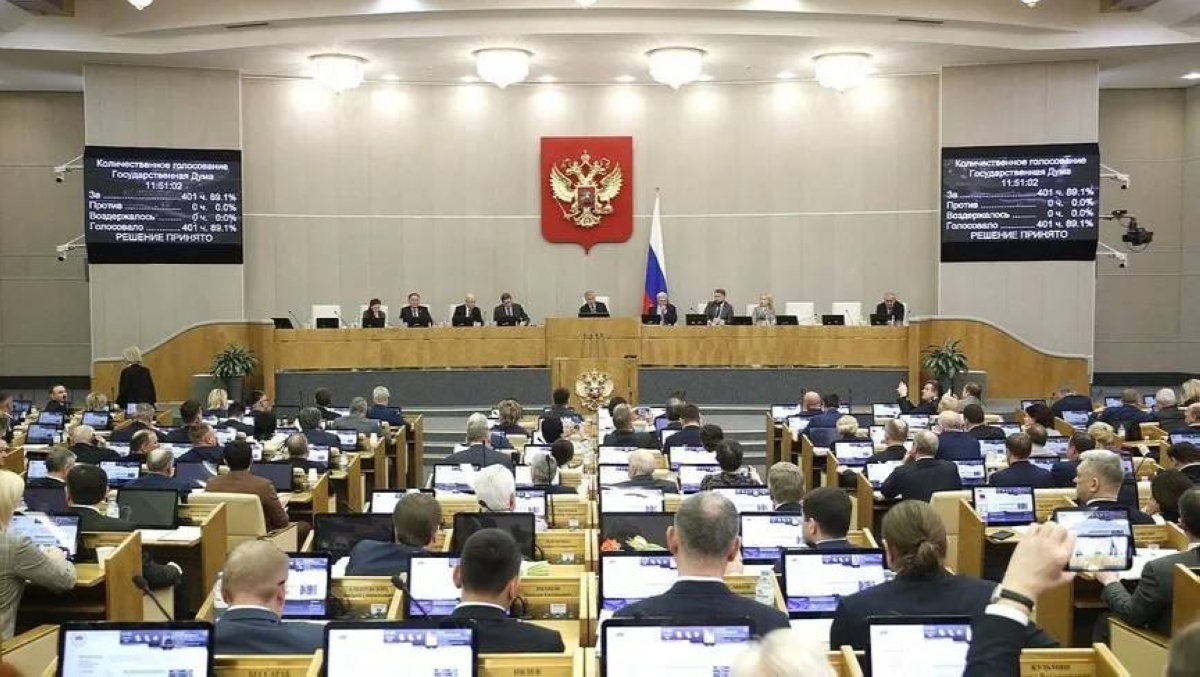 روسيا: ضم بريطانيا وفرنسا إلى مفاوضات نزع «النووي» مع واشنطن روسيا: ضم بريطانيا وفرنسا إلى مفاوضات نزع «النووي» مع واشنطن