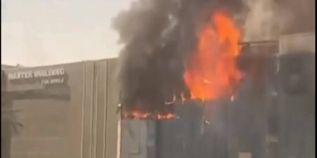 حريق يلتهم مجمعاً تجارياً في «زيونة بغداد» حريق يلتهم مجمعاً تجارياً في «زيونة بغداد»