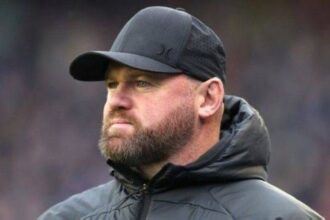 أسطورة مانشستر يونايتد: مدربنا لن يغيّر الأمور للأفضل