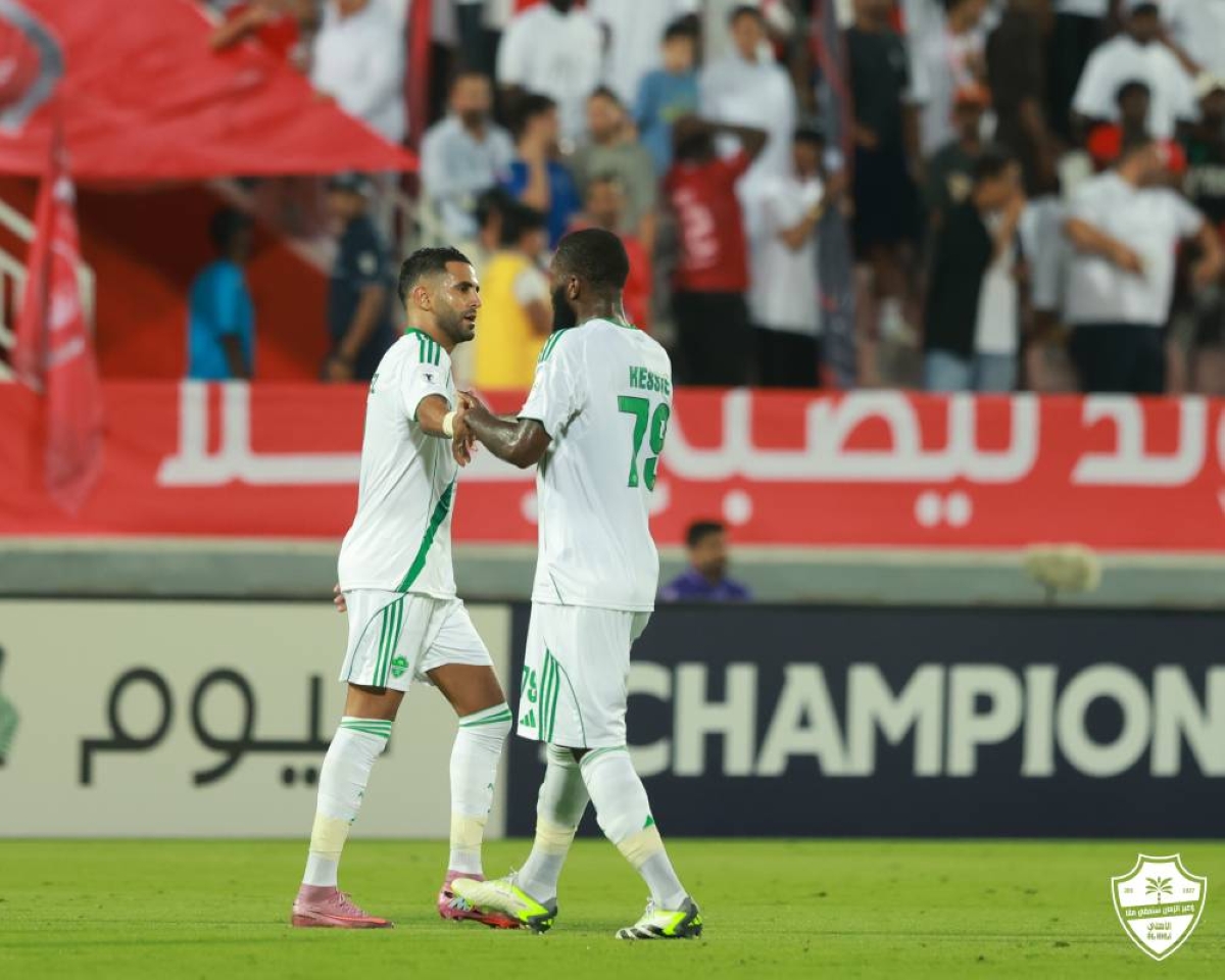 الاهلي يعود بنقطة من امام الدحيل في «نخبة آسيا» الاهلي يعود بنقطة من امام الدحيل في «نخبة آسيا»