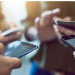 ساعة بلا هاتف.. هل ينجو طلاب الجامعات؟