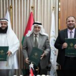 شراكة إستراتيجية بين ” المستشفى الإسلامي” و شركة “مايكروكير” تدعم التحول الرقمي في القطاع الصحي