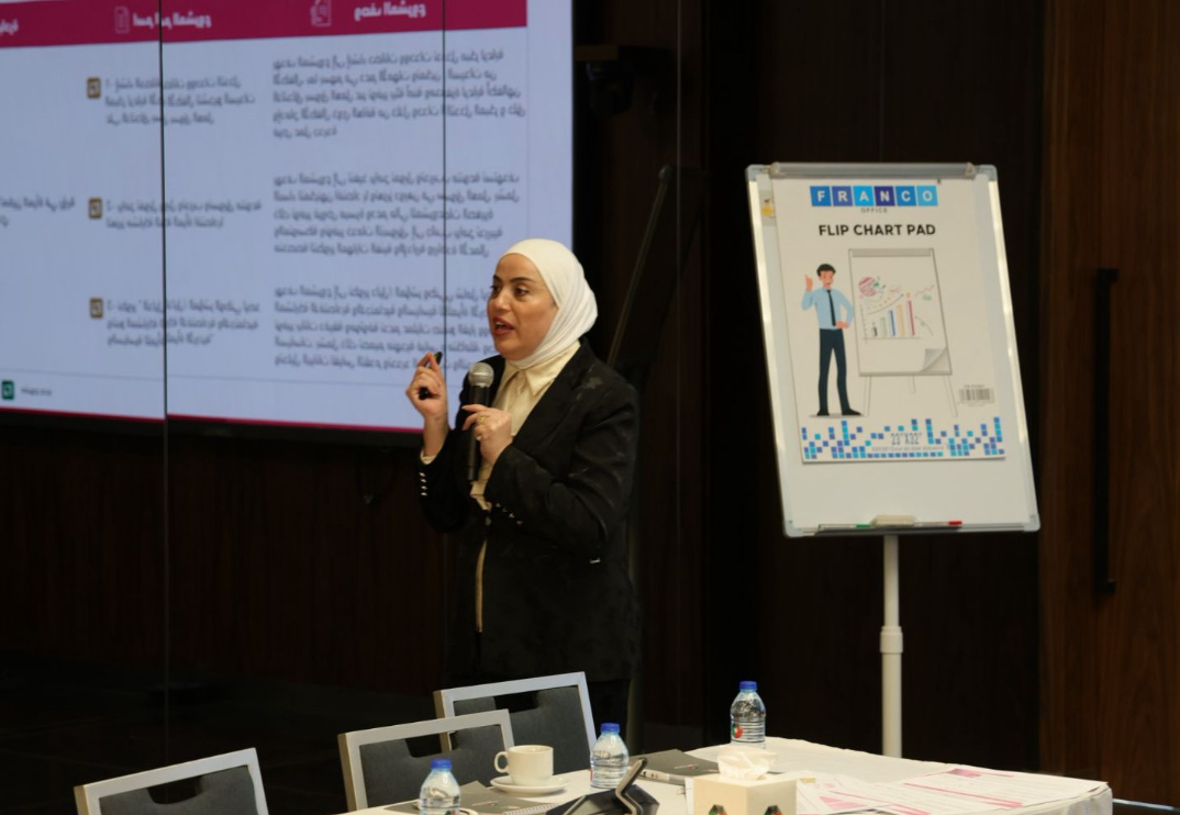 بني مصطفى تعرض لأبرز مبادرات قطاع تمكين المرأة خلال الفترة المقبلة لرؤية التحديث الاقتصادي بني مصطفى تعرض لأبرز مبادرات قطاع تمكين المرأة خلال الفترة المقبلة لرؤية التحديث الاقتصادي