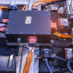 البيئة ترخص منشأتين لجمع بطاريات المركبات المستهلكة تمهيدًا لتصديرها