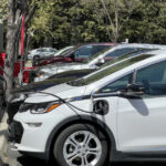 لا تغيير على الضرائب والرسوم على مركبات الهايبرد والكهرباء