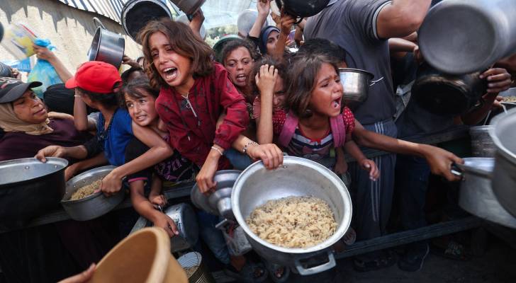 “صحة غزة”: ارتفاع وفيات سوء التغذية إلى 382 بينهم 135 طفلًا “صحة غزة”: ارتفاع وفيات سوء التغذية إلى 382 بينهم 135 طفلًا