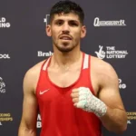 تأهل اللاعب عشيس إلى ربع نهائي بطولة العالم للملاكمة