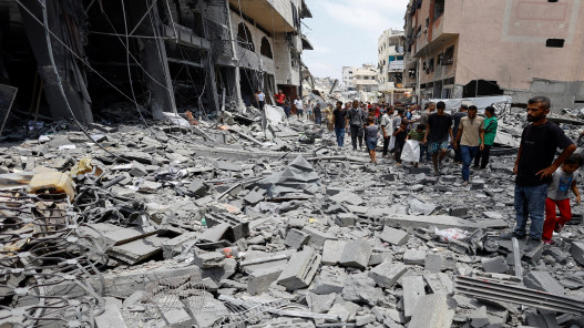 18 شهيدا بينهم 7 أطفال في قصف الاحتلال منازل وخيام تؤوي نازحين بغزة  18 شهيدا بينهم 7 أطفال في قصف الاحتلال منازل وخيام تؤوي نازحين بغزة