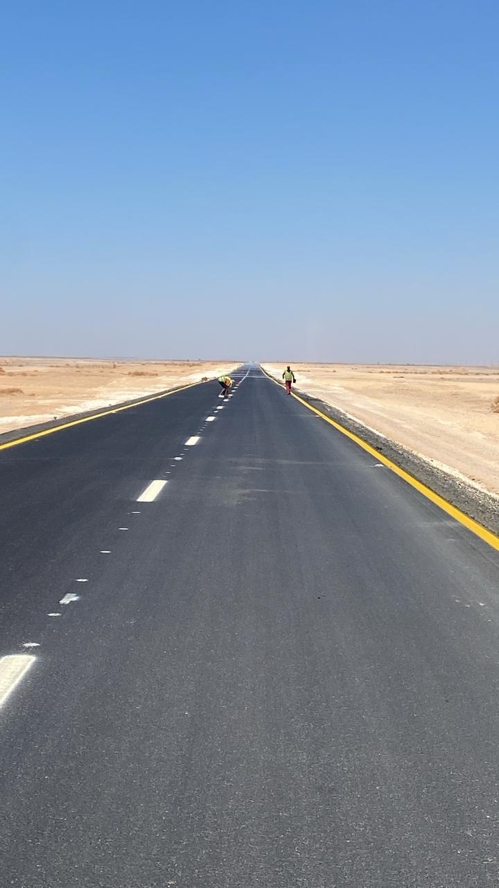 “الأشغال” تنجز طريق الجفر – مناجم الشيدية