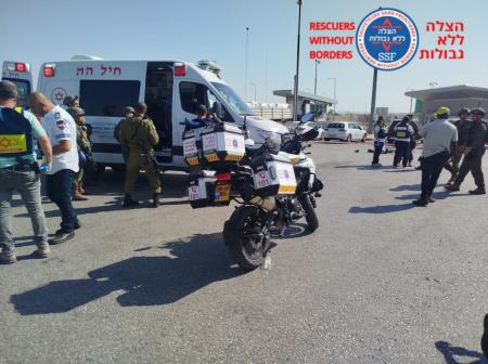 إعلام إسرائيلي: أردني يقتل إسرائيليين اثنين في معبر الكرامة إعلام إسرائيلي: أردني يقتل إسرائيليين اثنين في معبر الكرامة