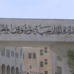 الأردن يتابع مع كل الأجهزة المعنية أوضاع السائقين الذين عبروا الجسر اليوم لإيصال المساعدات إلى غزة