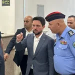 ولي العهد يتفقد قسم ترخيص غرب عمان