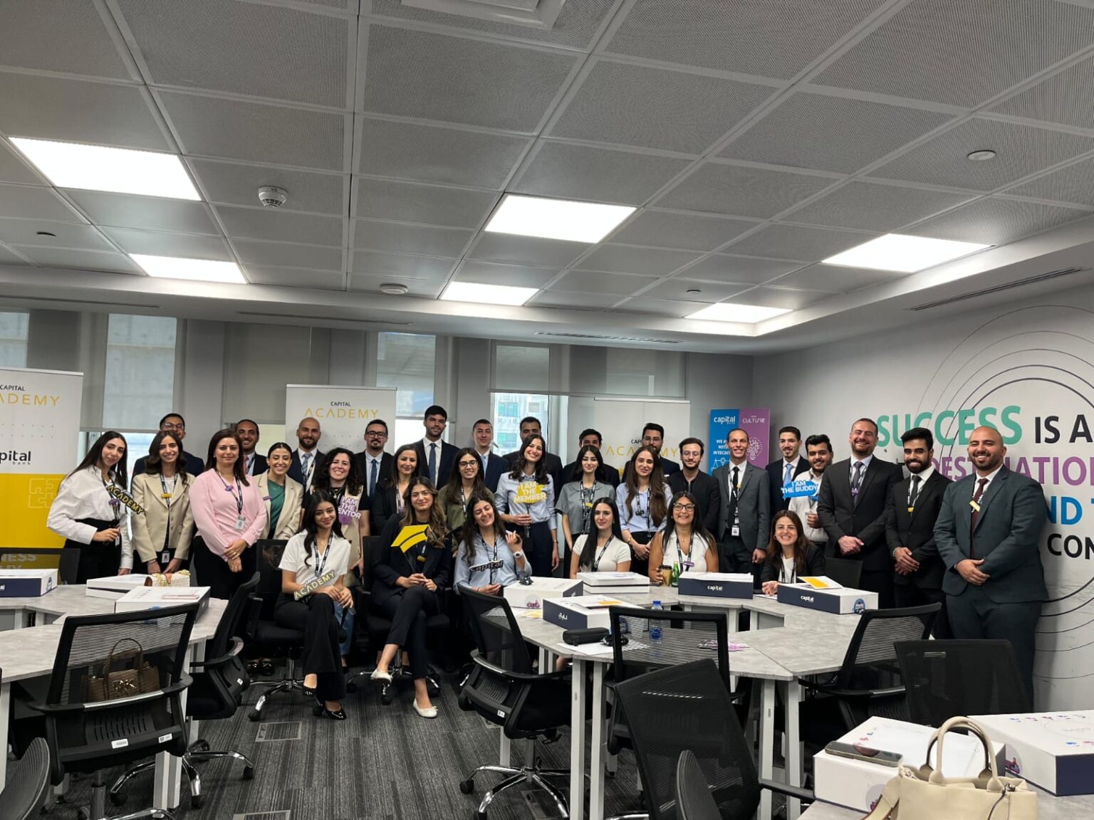 كابيتال بنك يعزز استثماراته في الكفاءات الشابة ويطلق “أكاديمية كابيتال” لتأهيل الخريجين وتمكين الكوادر المصرفية كابيتال بنك يعزز استثماراته في الكفاءات الشابة ويطلق “أكاديمية كابيتال” لتأهيل الخريجين وتمكين الكوادر المصرفية