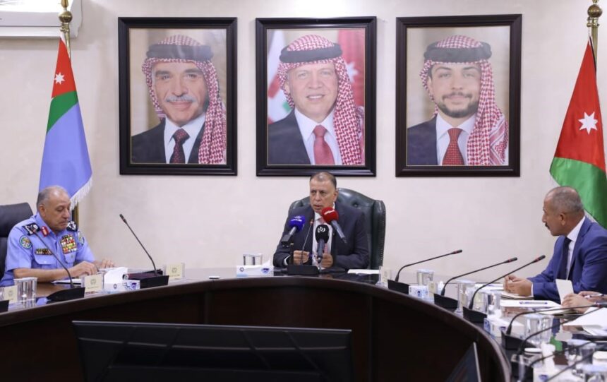 وزير الداخلية يترأس اجتماعا للمجلس الأعلى للدفاع المدني