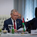 الملك وأمير دولة قطر والرئيس المصري يجرون اتصالا مرئيا مع قادة فرنسا وبريطانيا وكندا