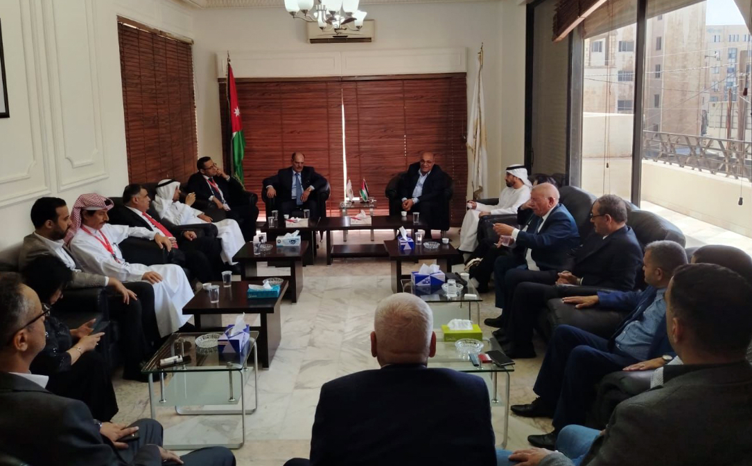 نقيب الصحفيين يبحث ووفدا صحفيا عربيا تحولات المشهد الإعلامي العربي نقيب الصحفيين يبحث ووفدا صحفيا عربيا تحولات المشهد الإعلامي العربي