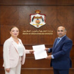 الخارجية تتسلّم أوراق اعتماد السفيرة اللبنانية الجديدة في عمّان