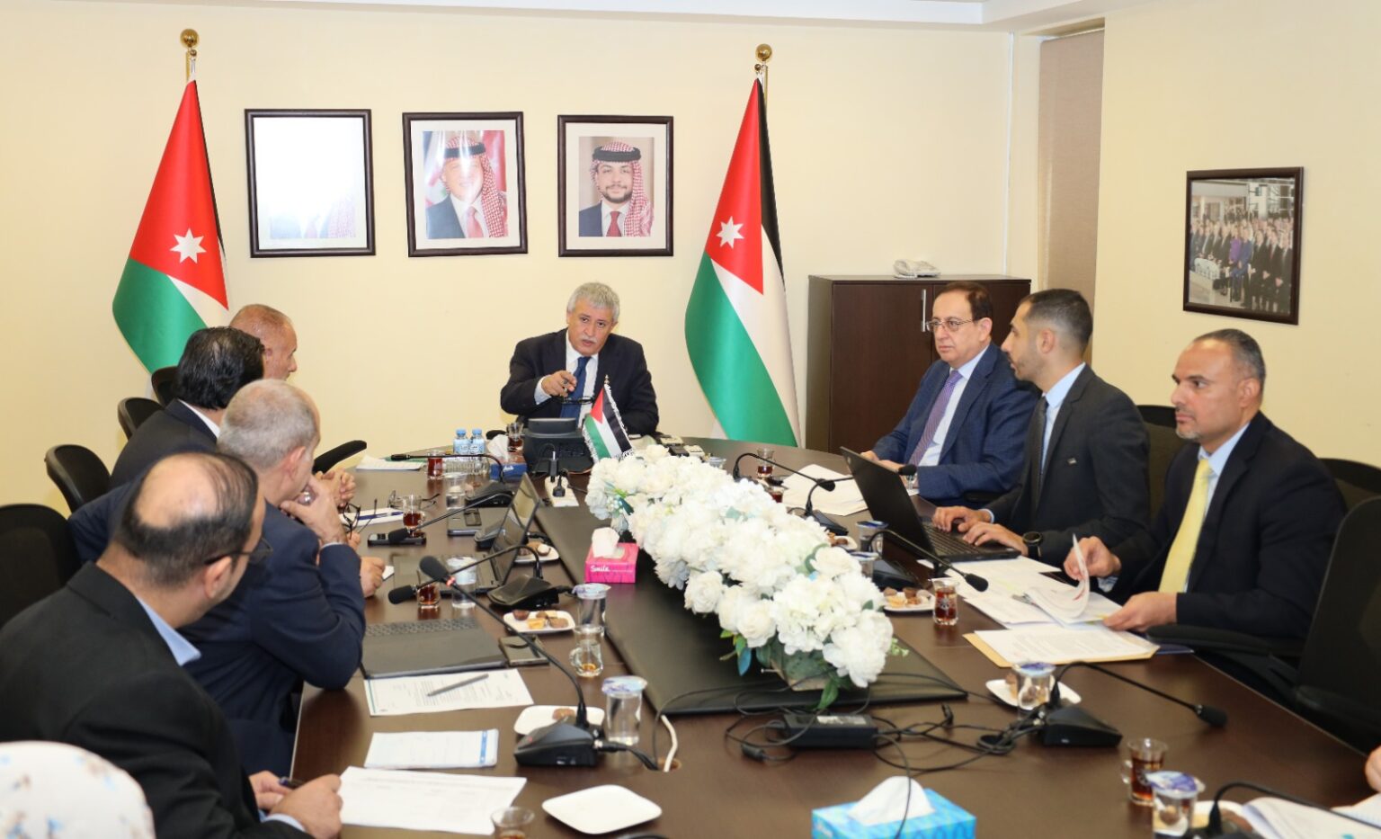 وزير النقل يؤكد أهمية تسريع تشغيل مطار عمّان المدني