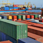 اقتصاديون: ارتفاع نسبة تغطية الصادرات الوطنية للمستوردات يعكس قوة الاقتصاد وتعزيز التنافسية