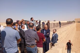 وزير السياحة يفتتح مشروع تطوير قلعة القطرانة الأثرية