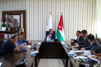 بحث تعزيز برامج التايكواندو في المراكز الشبابية