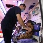 القوات المسلحة تقوم بإجلاء دفعة جديدة من أطفال غزة المرضى للعلاج في الأردن