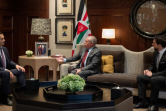 الملك يستقبل مستشار رئيس جمهورية أوزبكستان للتنمية الاستراتيجية