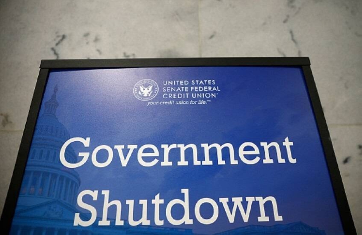 من المسؤول عن إغلاق الحكومة الأمريكية ؟ من المسؤول عن إغلاق الحكومة الأمريكية ؟