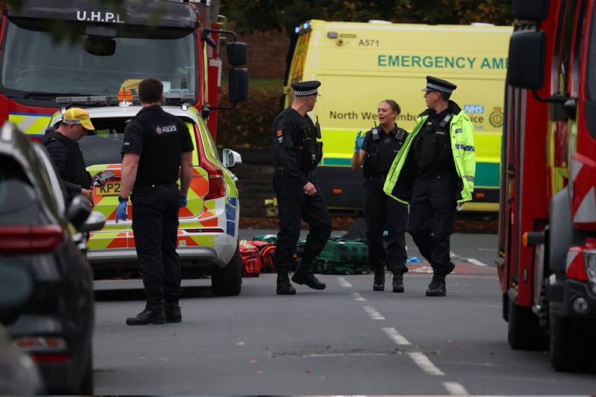 رئيس الوزراء البريطاني: مفزوعون من هجوم على كنيسة رئيس الوزراء البريطاني: مفزوعون من هجوم على كنيسة