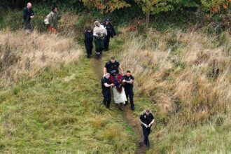 قبيلة أفريقية تُطرد من غابة في أسكتلندا !