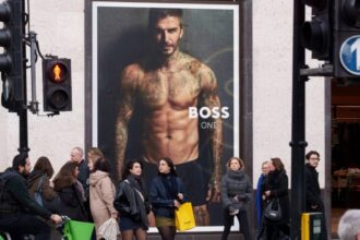 بيكهام يربح 25 مليون جنيه بدون لمس الكرة