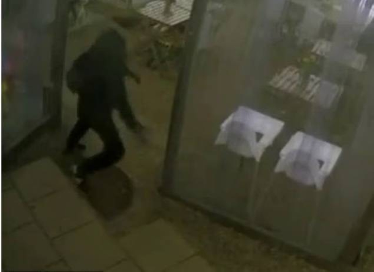 بريطانية سرقها اللصوص 50 مرة.. والآن تواجه الإفلاس