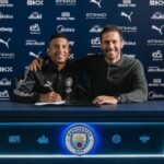 مانشستر سيتي يمدد عقد البرازيلي سافينيو إلى 2031