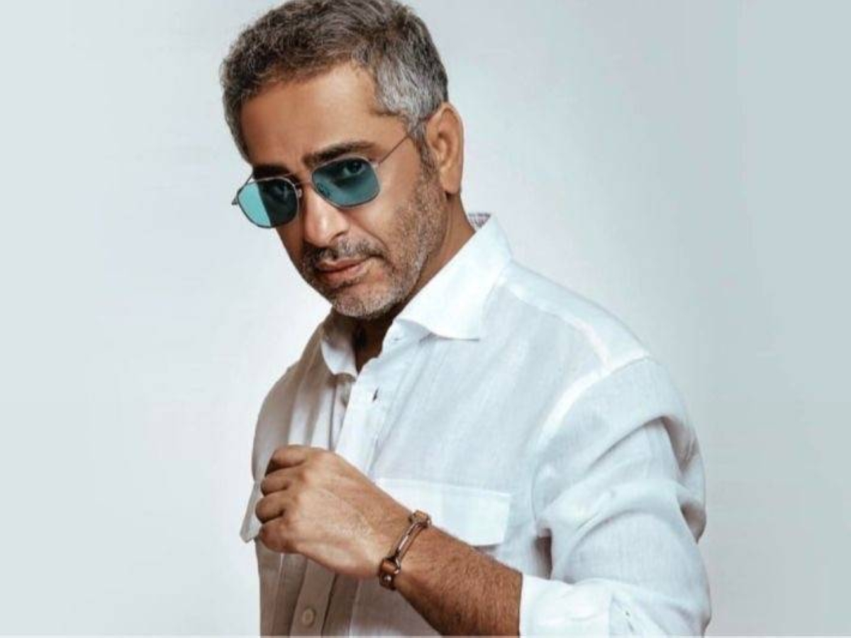 ما سبب تسليم فضل شاكر نفسه للجيش اللبناني؟ وماذا قال نجله عن الواقعة؟