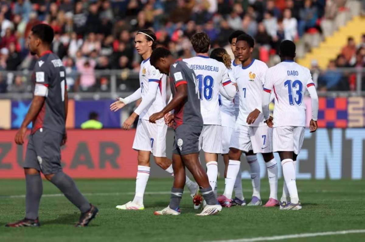 ريمونتادا ونصف درزن يقودان جنوب أفريقيا وفرنسا لثمن نهائي مونديال الشباب ريمونتادا ونصف درزن يقودان جنوب أفريقيا وفرنسا لثمن نهائي مونديال الشباب