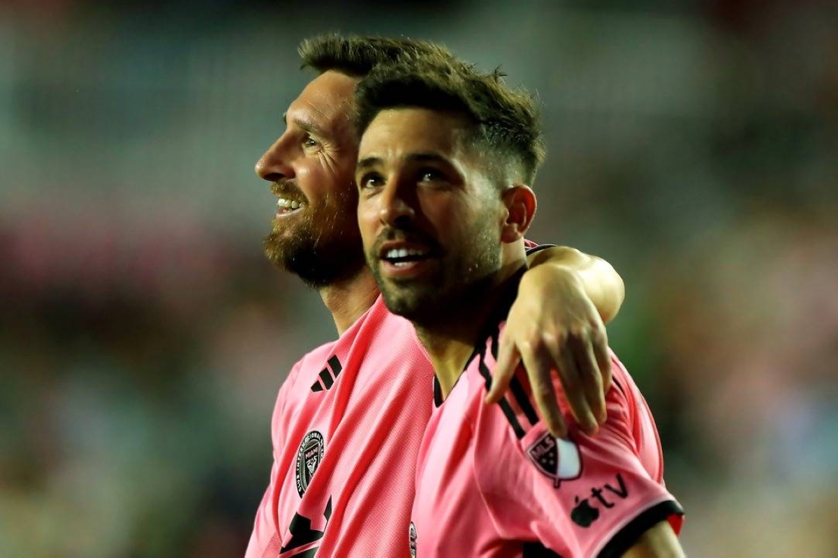 الدور على ميسي؟.. جوردي ألبا يعتزل كرة القدم الدور على ميسي؟.. جوردي ألبا يعتزل كرة القدم