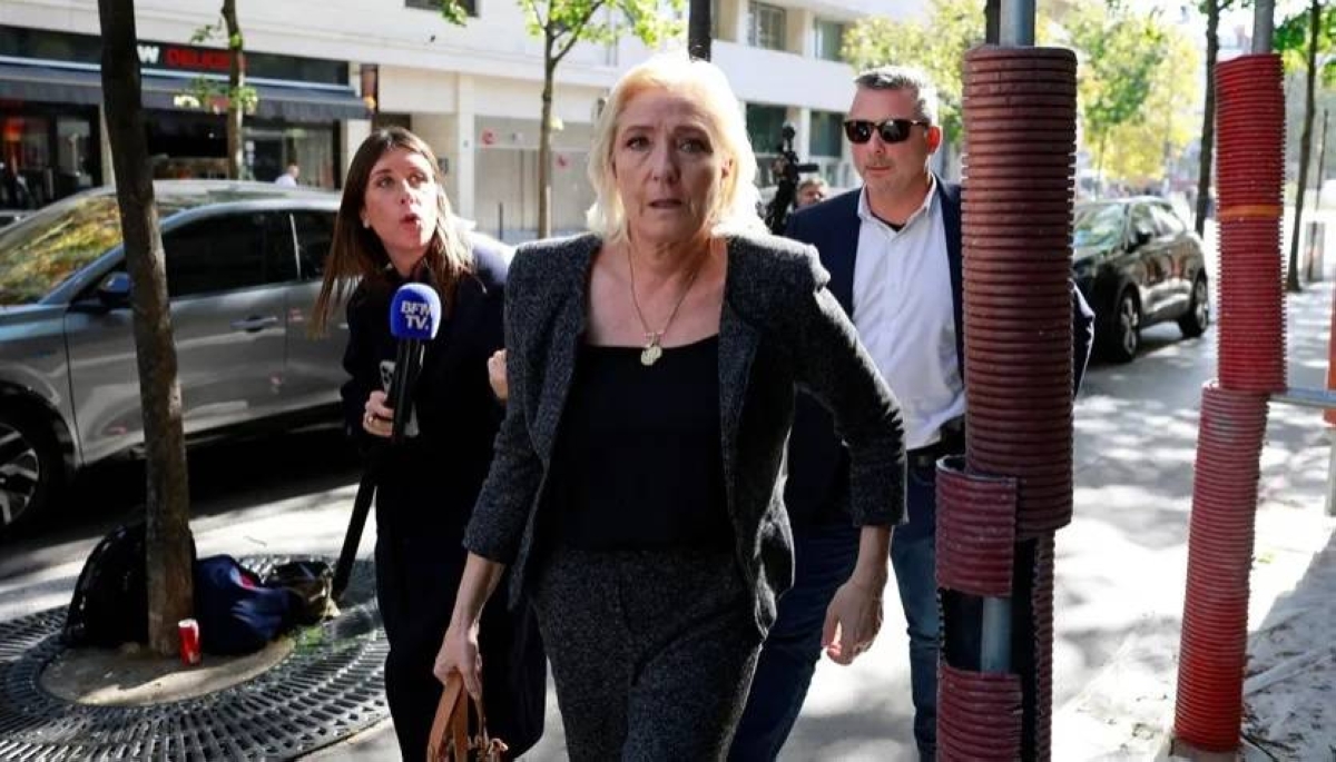 فشل محادثات الحكومة الفرنسية.. ولوبان تهدد بإسقاط أي رئيس وزراء فشل محادثات الحكومة الفرنسية.. ولوبان تهدد بإسقاط أي رئيس وزراء