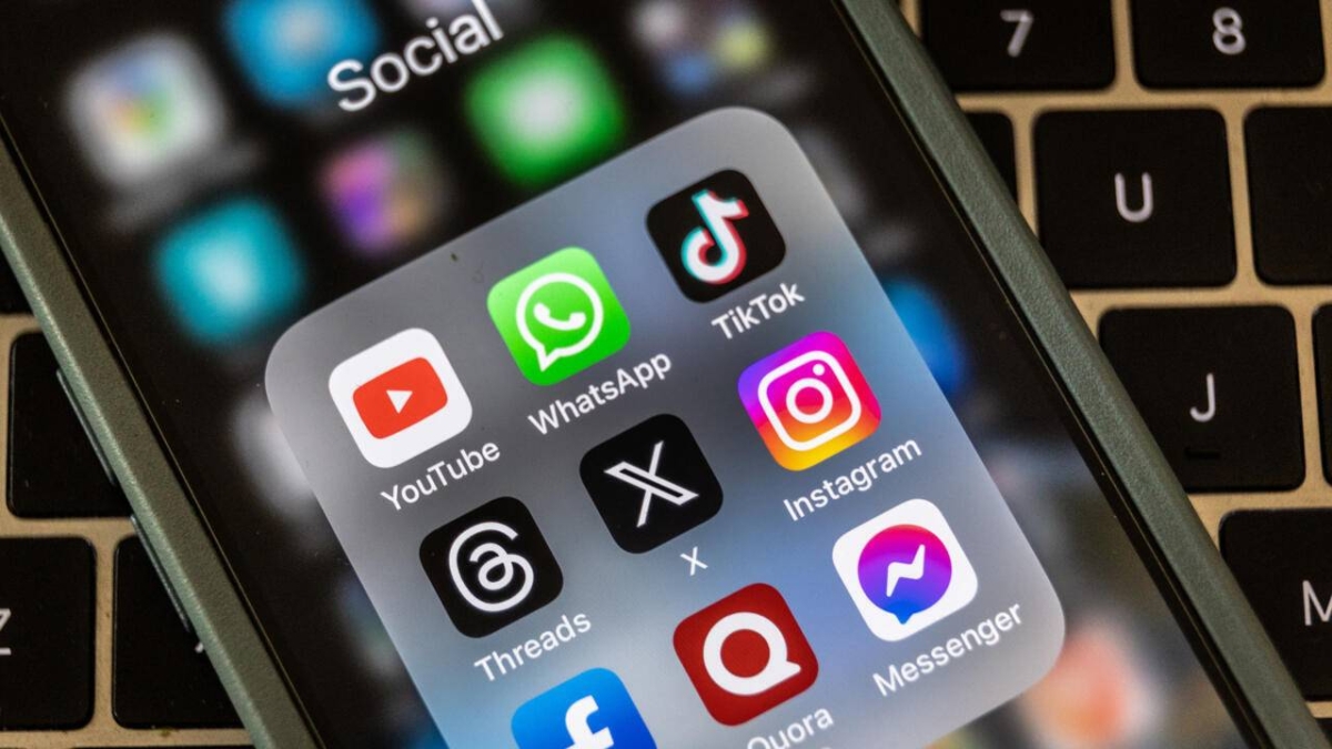 «طالبان» تضيق الخناق.. إغلاق «إنستغرام» و«فيسبوك» و«سناب شات» في أفغانستان «طالبان» تضيق الخناق.. إغلاق «إنستغرام» و«فيسبوك» و«سناب شات» في أفغانستان