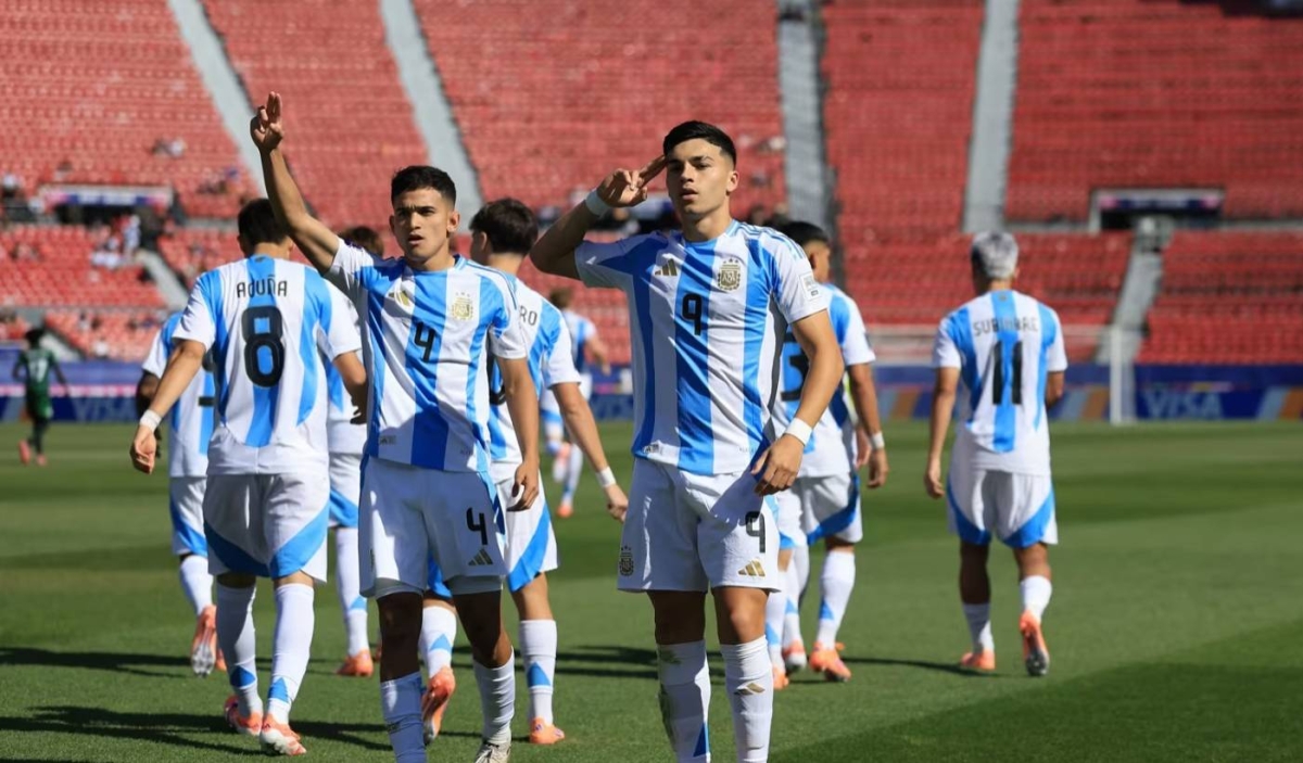 في نهائي مبكر.. الأرجنتين تخشى مفاجأة المكسيك