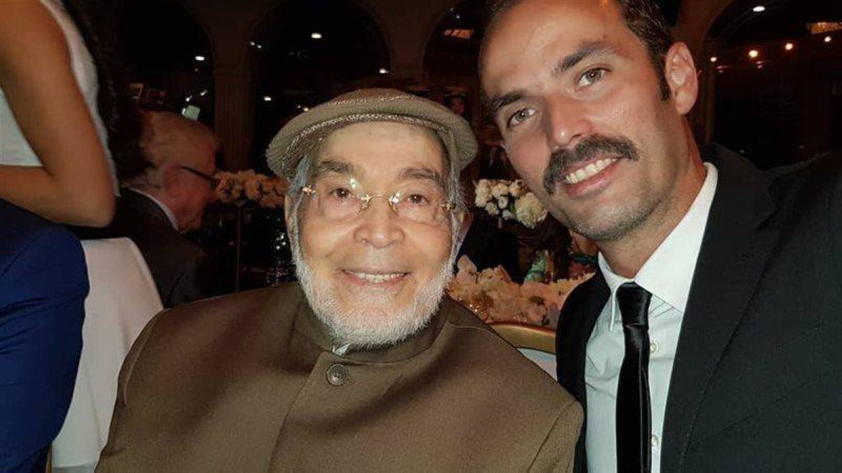 «أين اسم والدي؟».. نجل حسن يوسف يعاتب تامر حسني وينتقد تكريمات المهن التمثيلية «أين اسم والدي؟».. نجل حسن يوسف يعاتب تامر حسني وينتقد تكريمات المهن التمثيلية