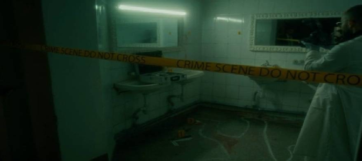 عادت من المدرسة لتجد «رأساً» في الحمام !