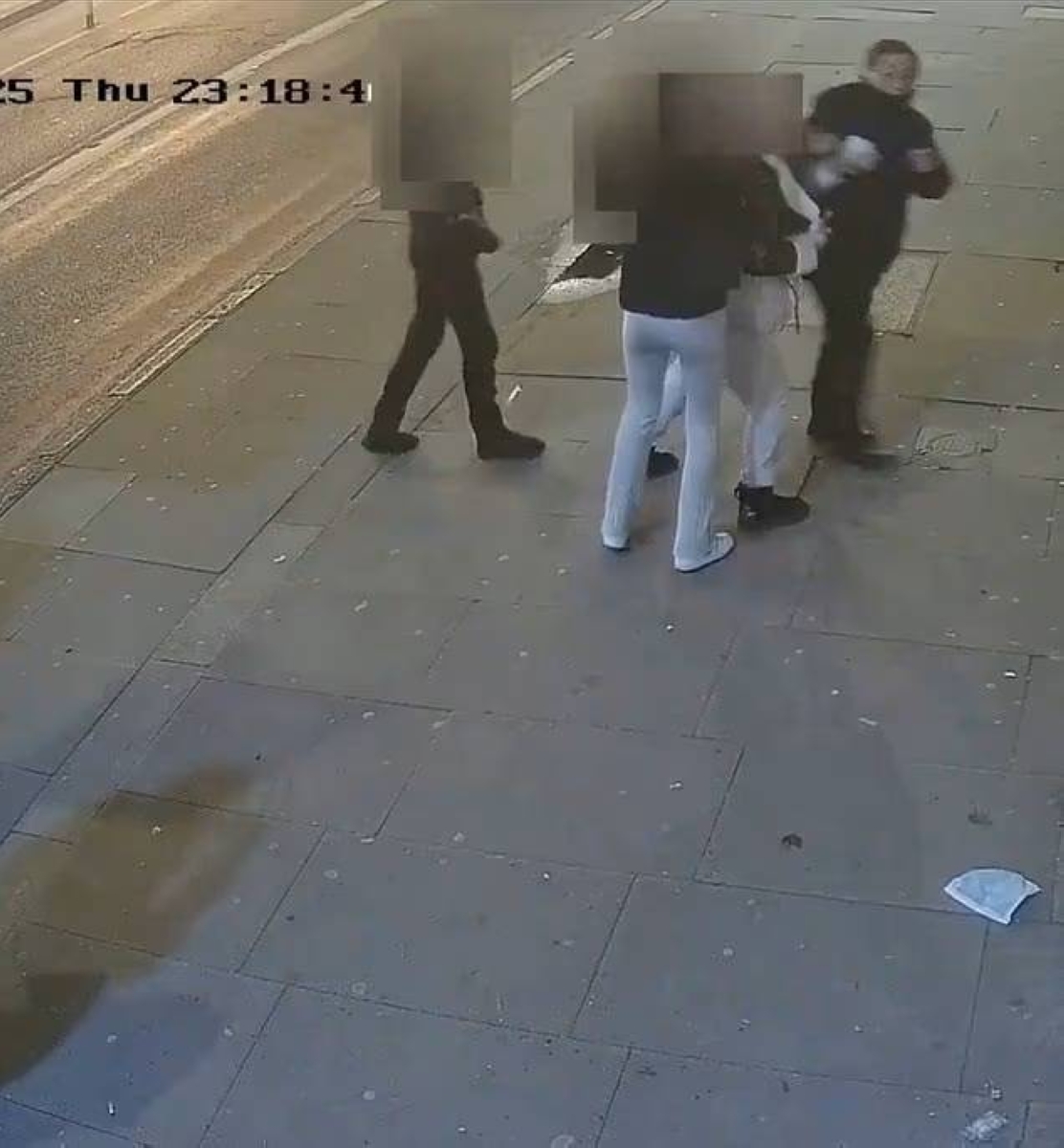 كيف تحولت طالبتان متفوقتان إلى قاتلتين ؟ كيف تحولت طالبتان متفوقتان إلى قاتلتين ؟