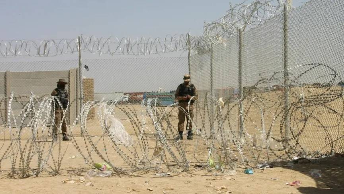 باكستان: مقتل 23 من جنودنا و200 من الجانب الأفغاني باكستان: مقتل 23 من جنودنا و200 من الجانب الأفغاني