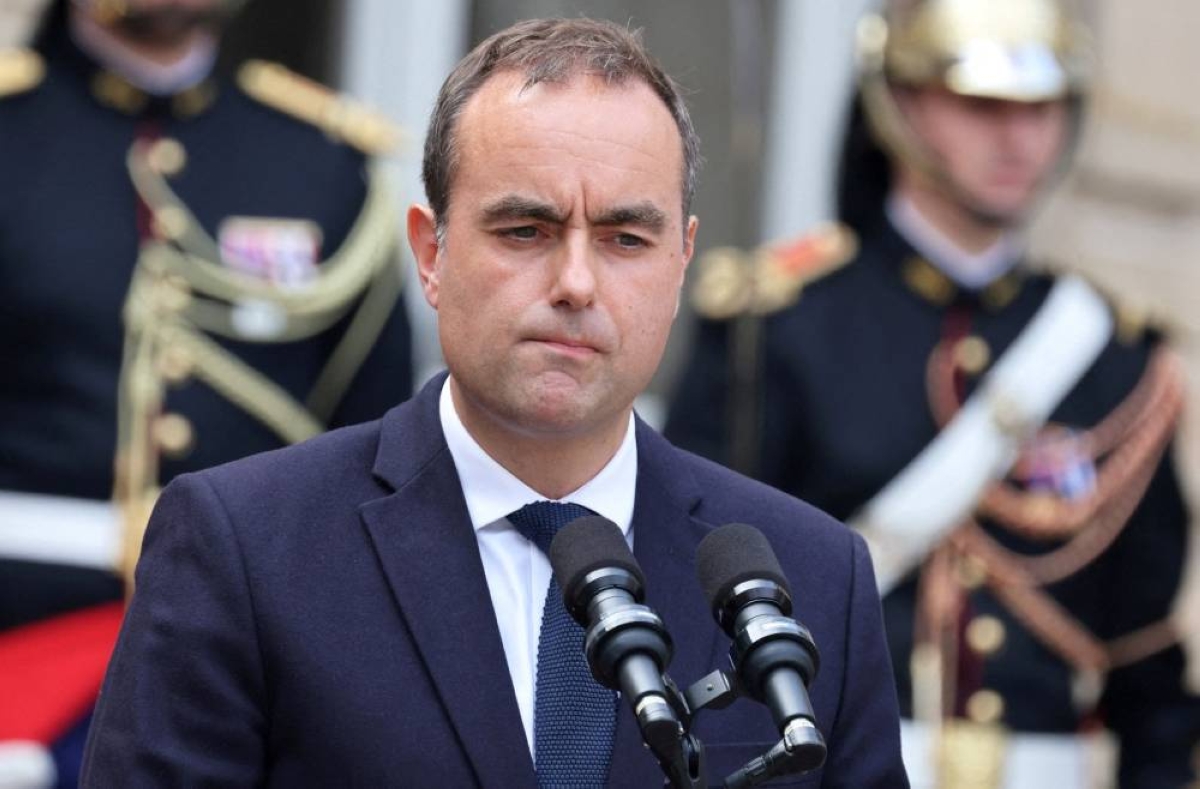 الرئاسة الفرنسية تعلن تشكيلة حكومة لوكورنو الجديدة