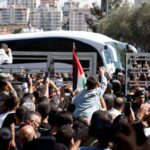 فرحة عارمة في فلسطين مع عودة الأسرى المحرَّرين بعد صفقة تاريخية
