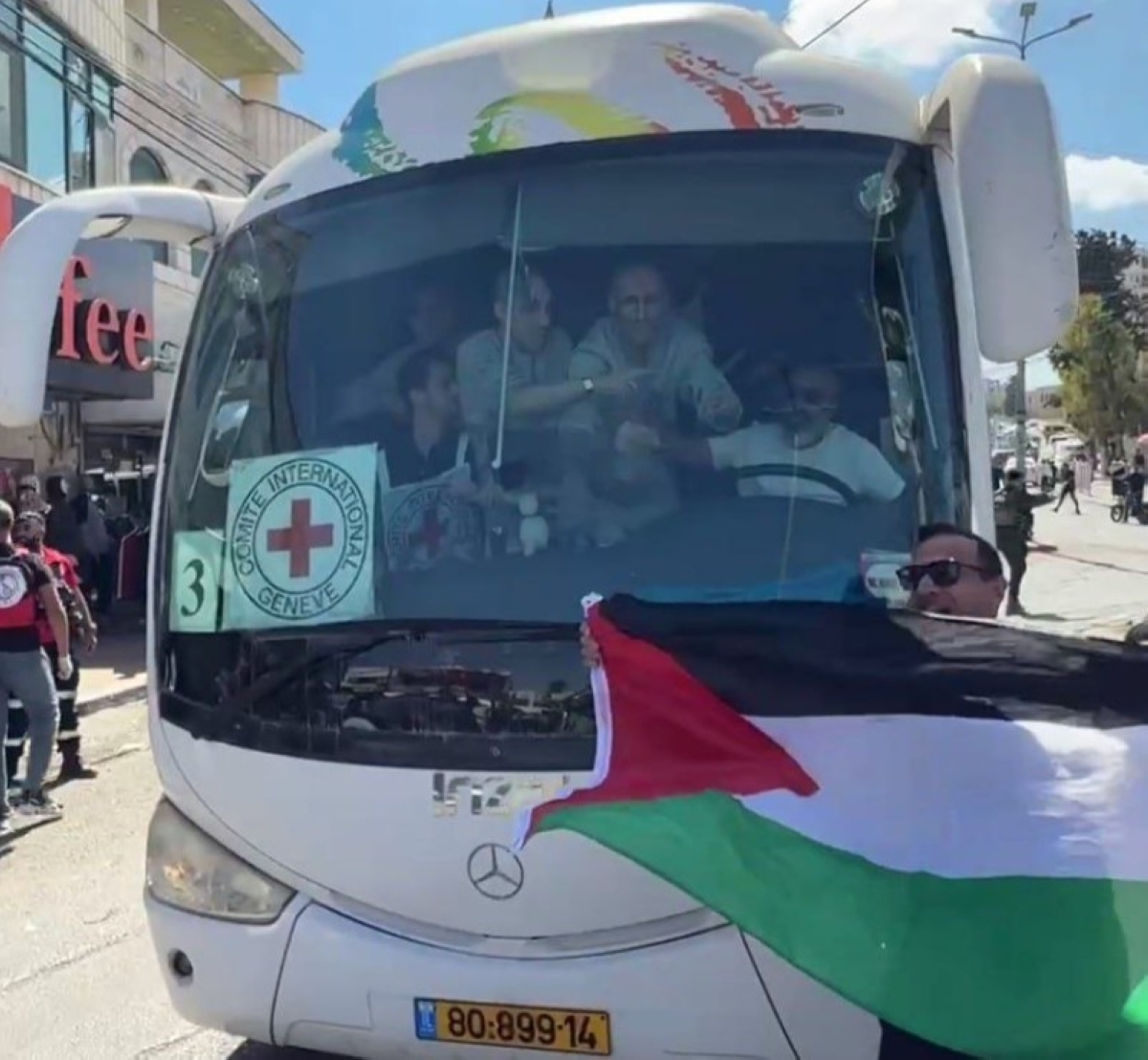 حماس تشيد بإعلان ترمب ضمان عدم العودة للحرب حماس تشيد بإعلان ترمب ضمان عدم العودة للحرب