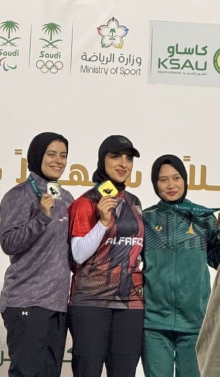 «آل علي» تُهدي «الفاروق» ذهبية السهام